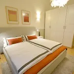 Classic-Modern City Residence